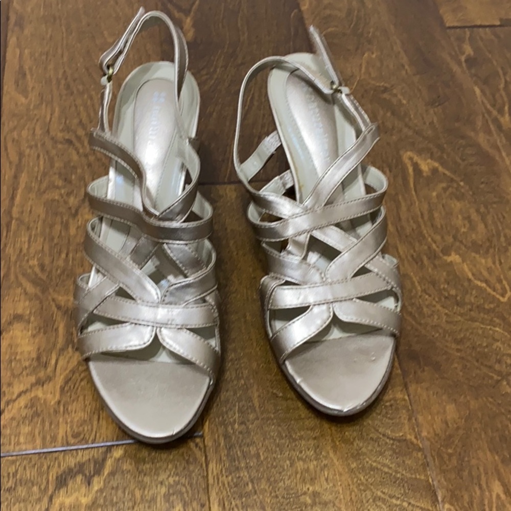 Naturalizer Gold heels